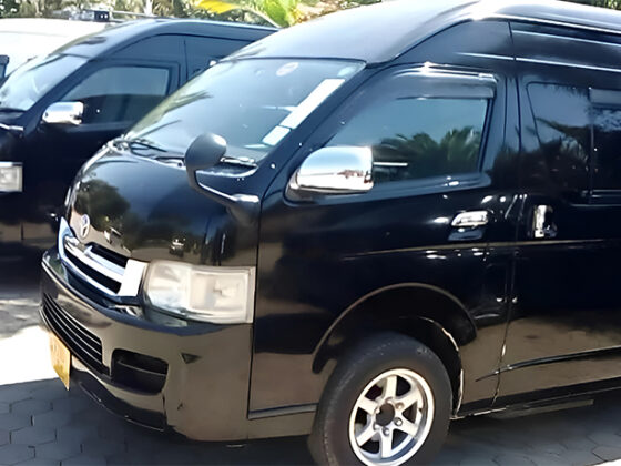 Toyota Hiace Commuter